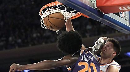 Ένας λευκός έκανε το κάρφωμα της ημέρας (video)