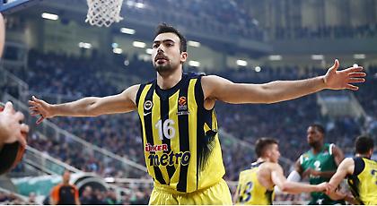 Σλούκας: «Με απογοήτευσε ο κόσμος στο ΣΕΦ. Ίσως να σκεφτώ διαφορετικά για Παναθηναϊκό στο μέλλον»