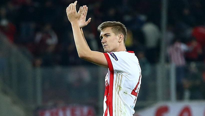 Ο γιος του Ένχελς πρέπει να συνηθίσει τους οπαδούς του Ολυμπιακού (pic)