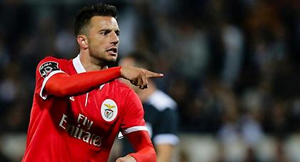 Τριάρα με σκόρερ τον Σάμαρη για Μπενφίκα