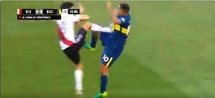 «Καρατιά» στο στήθος στο Ρίβερ-Μπόκα! (video)