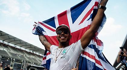 Συζητούν για νέο συμβόλαιο Χάμιλτον-Mercedes