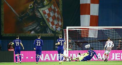 «Τρύπα» η ελληνική άμυνα και 3-1 η Κροατία (video)