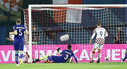 Το τακουνάκι του Κάλινιτς στο 2-0 της Κροατίας (video)