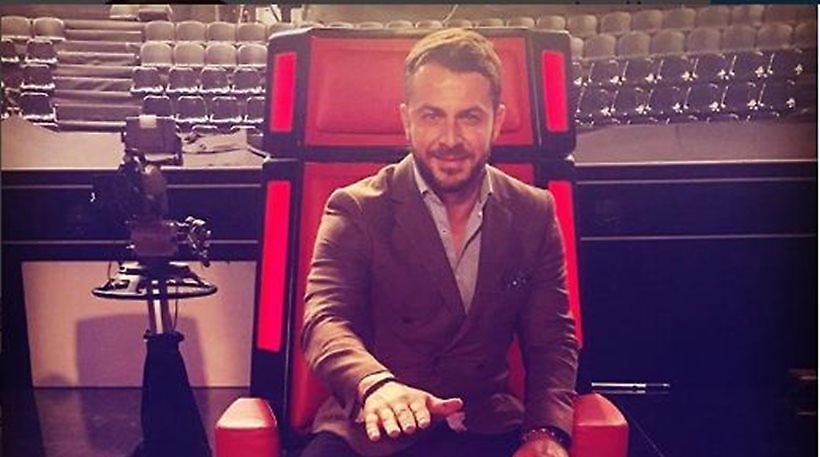 Ο Γιώργος Αγγελόπουλος στην καρέκλα του «Voice»