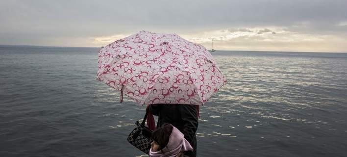 Bροχερός ο καιρός - Πού θα κυμανθεί η θερμοκρασία