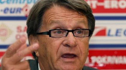 Νέο χτύπημα Μπλάζεβιτς: «Θα τιμωρήσω τους παίκτες που δεν έβαλαν πέντε γκολ»