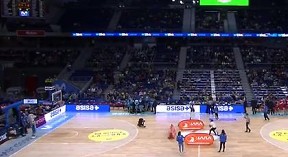 Φίλαθλος της Εστουδιάντες το έβαλε από το κέντρο και κέρδισε 10 χιλιάδες ευρώ! (video)