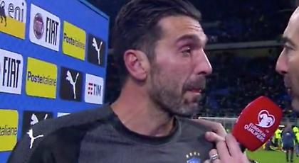 Mε δάκρυα στα μάτια αποχαιρέτησε την εθνική o Μπουφόν! (video)