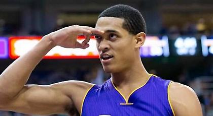 Κλάρκσον: «Δεν αρέσεις στις γυναίκες αν δεν παίζεις καλά, τις αγαπώ»!