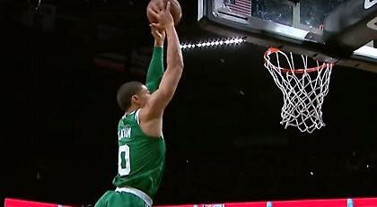 «Έκρυψαν» την μπάλα οι Σέλτικς (video)