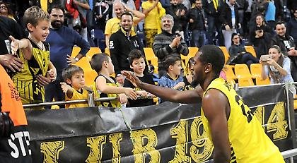 Η παρακάμερα της μεγάλης νίκης του Άρη επί της Αβελίνο (video)