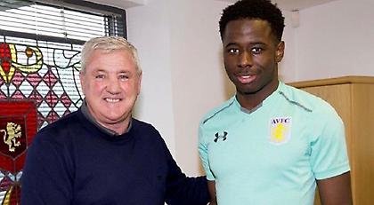 Ανανέωσε με Βίλα ο Ντέιβις