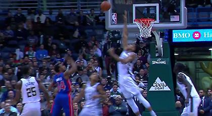 Η διπλή τάπα του Αντετοκούνμπο στο Top 10 (video)