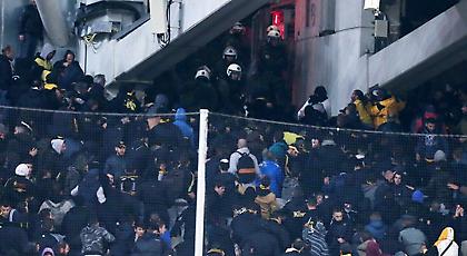 Απολογήθηκε η ΑΕΚ: «Εκτός του προελέγχου και χωρίς φθορές ή βιαιοπραγίες τα επεισόδια με ΠΑΟΚ»