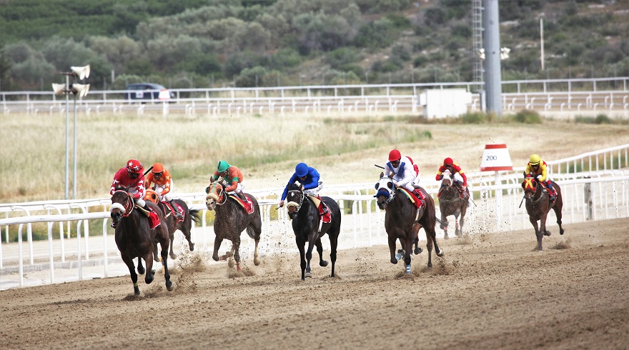 Λόγω των καιρικών συνθηκών το Ελληνικό πρόγραμμα ιπποδρομιών στο Μαρκόπουλο θα διεξαχθεί την Κυριακή