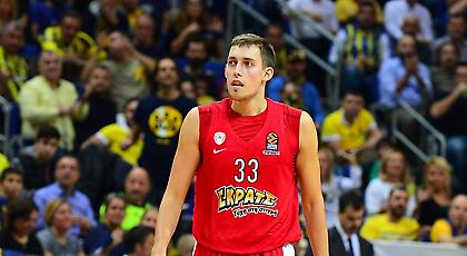 Πάλι Γουίλτζερ αντί Μπόγρη στη 12αδα του Ολυμπιακού