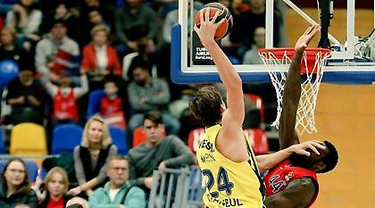 Με ένα follow όλο… Μέλι, η Φενέρ ξέρανε την ΤΣΣΚΑ! (video)