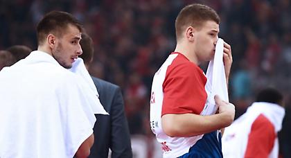 Επεισόδια έξω από το ΣΕΦ και ρίψη δακρυγόνων από την Αστυνομία