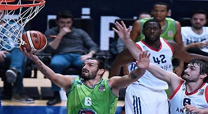 «Τρένο» η Τόφας, νίκη για Φενέρ