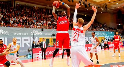 Μπάμπεργκ: Τέλος ο Κουίνσι Μίλερ