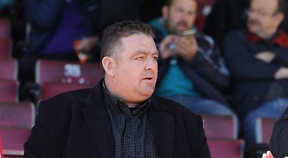 Έπαθε ρήξη χιαστών στο φιλικό για τον Γκέραρντ ο πρόεδρος του ΟΦΗ