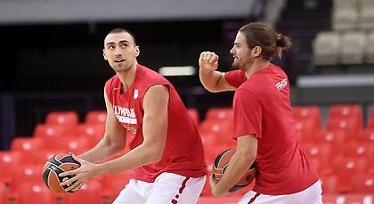 Με Μιλουτίνοφ στο Μιλάνο ο Ολυμπιακός