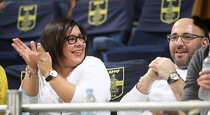 Στην ανακρίτρια και η σύζυγος του Νίκου Λάσκαρη