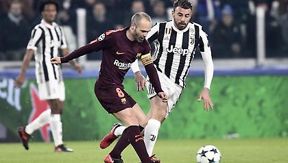 Συγκλονιστική υπόκλιση από τους οπαδούς της Γιουβέντους στον Ινιέστα (video)