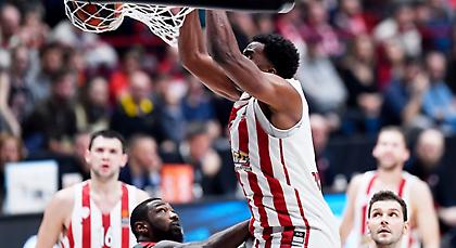 «Πασαρέλα» στο Μιλάνο ο ΜακΛίν και μένει κορυφή ο Ολυμπιακός!