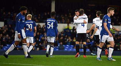 Χέρι-χέρι στους «32» Αταλάντα και Λιόν!