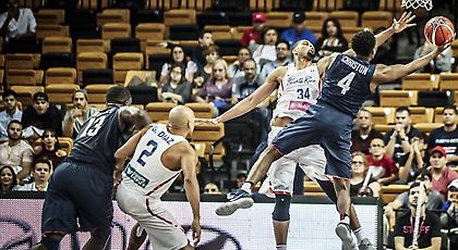 Ζόρια για τις ΗΠΑ στο πρώτο ματς των «παραθύρων» (video)