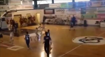 Εκπληκτικό: Πιτσιρικάς 9 ετών βάζει buzzer beater από τα 8 μέτρα και… τρελαίνεται! (video)
