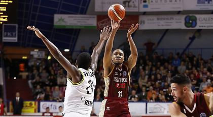 Νοκ άουτ για τρεις εβδομάδες ο Τζένκινς