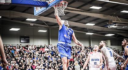 Η αρχηγική εμφάνιση του Μπουρούση (video)