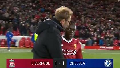 Εκνευρισμένος ο Μανέ με τον Κλοπ (video)