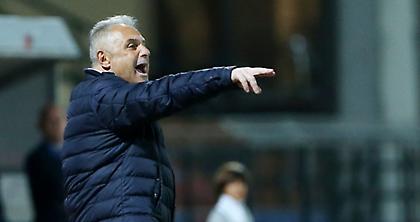 Βοσνιάδης: «Δεν γίνεται σε κάθε παιχνίδι να χάνουμε τόσες φάσεις»