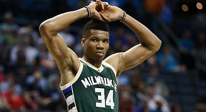 Αντετοκούνμπο: «Αυτό γίνεται συνέχεια με μένα και τον Σουίνι» (video)