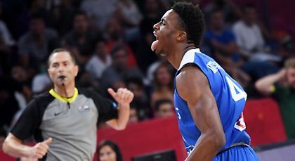 Ο Αντετοκούνμπο… έσβησε τα φώτα! (video)