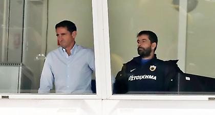 Ο Μανόλο Χιμένεθ στο μπουθ (pics)