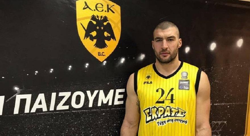 «Πρώτη» για Καββαδά στην ΑΕΚ