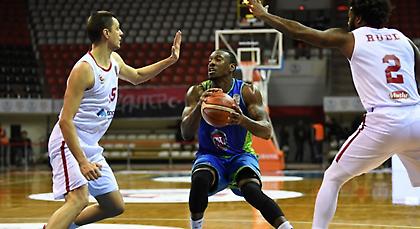 Τρελαίνει… κόσμο η Τόφας στην Τουρκία!