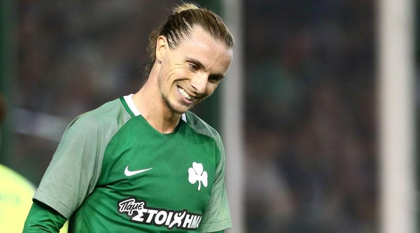 Άλλα λέει ο Χουλτ και άλλα ο δικηγόρος του…