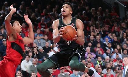 Αντετοκούνμπο: «Ακόμη κι εγώ ενθουσιάζομαι με τον εαυτό μου» (video)