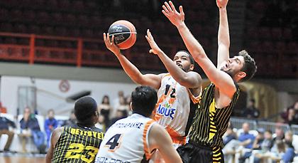 Απίστευτος Προμηθέας «σκόρπισε» τον Άρη στην Πάτρα!