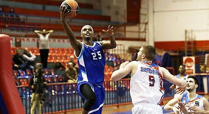 Φιλί… ζωής στην Κύμη από τον ΜακΦάντεν μέσα στη Νέα Σμύρνη!