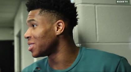 Αντετοκούνμπο: «Με συγκίνησε που είδα τόσους Έλληνες να τραγουδούν τον ύμνο» (video)