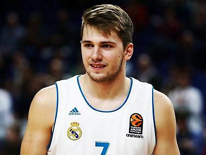 Η ΕΞΩΦΡΕΝΙΚΗ επίδοση του Ντόντσιτς στα… φάουλ!