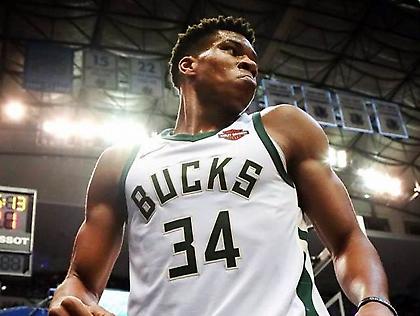 Αντετοκούνμπο: Τρίτο φαβορί στο Hoopshype για MVP