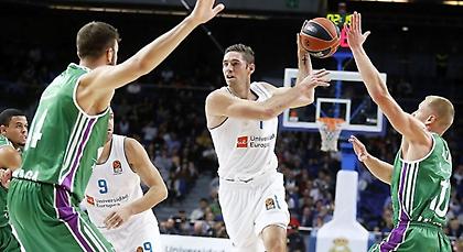 Κοζέρ: «Έχουμε την ομάδα να πάρουμε τη νίκη στο ΣΕΦ»